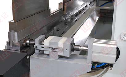 气动换下模装置